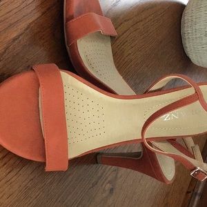 Women’s Heels. Size 8